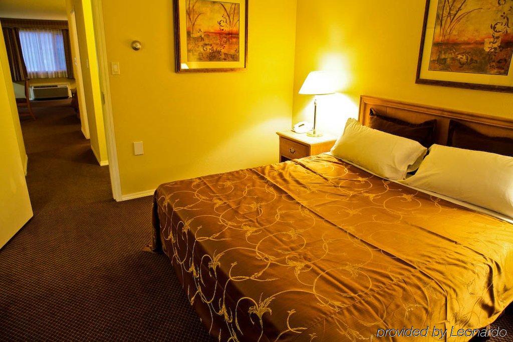 Quality Motel Merritt